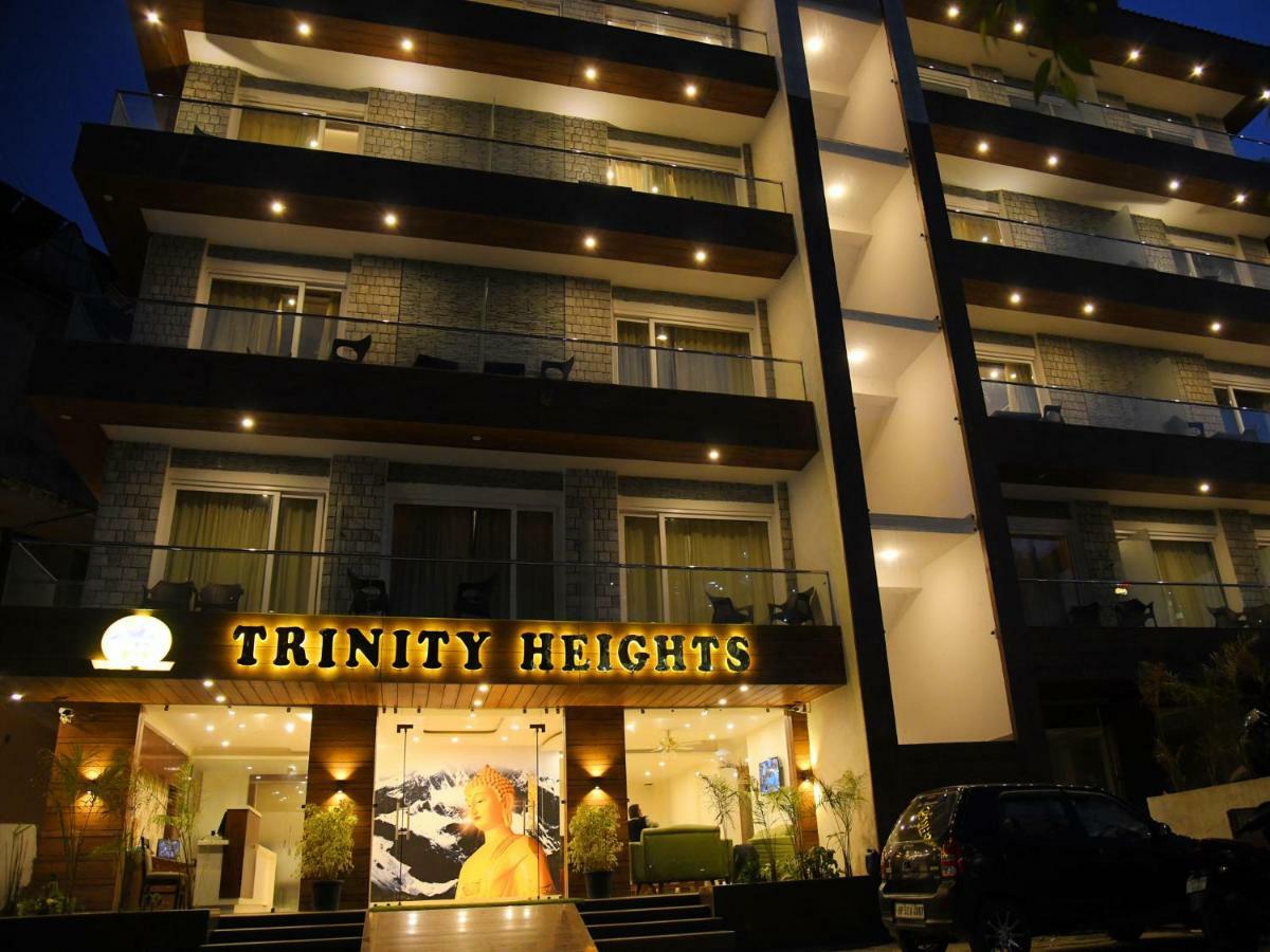 Hotel Trinity Heights Мак-Леод-Гейндж Экстерьер фото