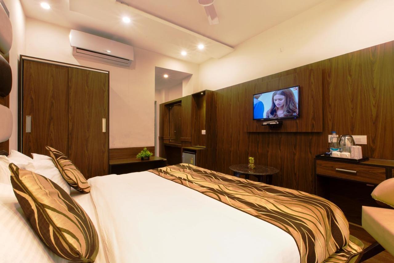 Hotel Trinity Heights Мак-Леод-Гейндж Экстерьер фото